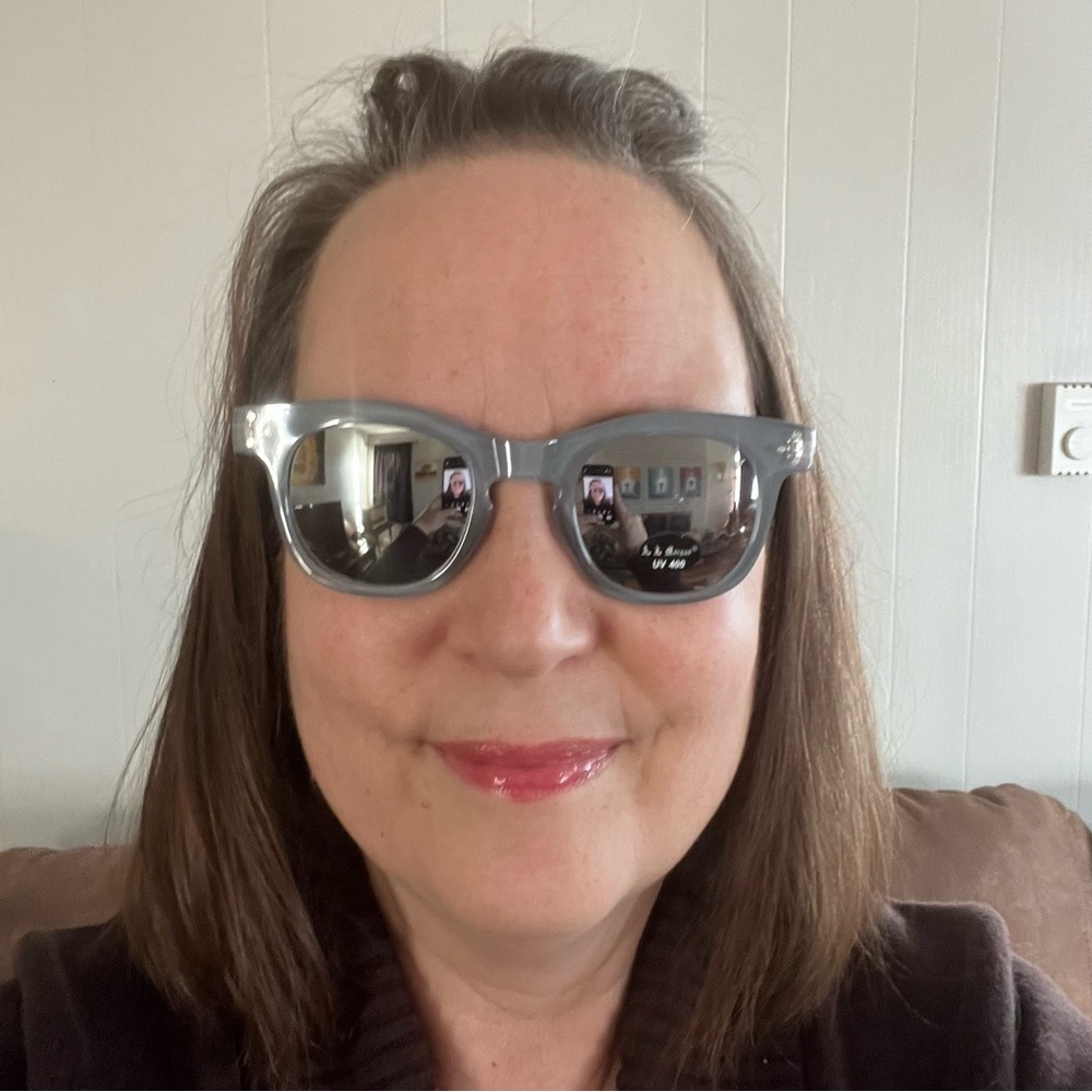 Gray Sunglasses with Retro frame UV 400